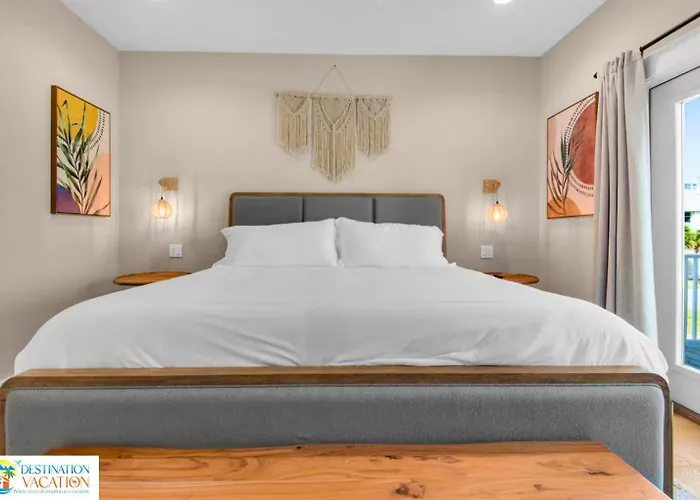 Beachside Escape W Pool, Views & Pickleball Fun * Gulf Shores