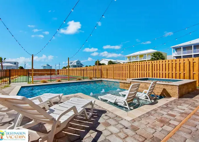 Beachside Escape W Pool, Views & Pickleball Fun Gulf Shores
