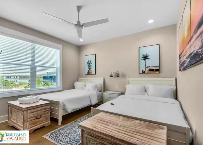 Beachside Escape W Pool, Views & Pickleball Fun