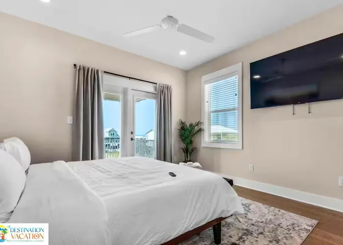 Beachside Escape W Pool, Views & Pickleball Fun Gulf Shores