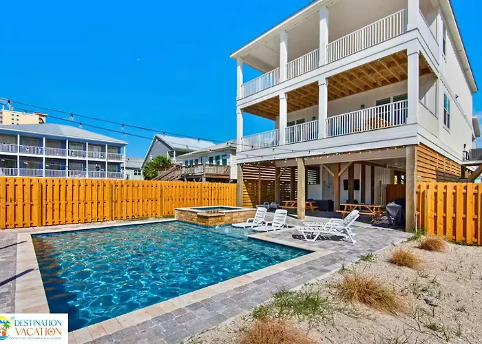 Apartment Beachside Escape W Pool, Views & Pickleball Fun Gulf Shores