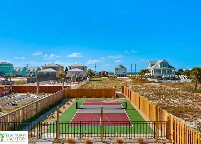 Beachside Escape W Pool, Views & Pickleball Fun Apartment *
