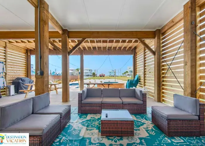 Beachside Escape W Pool, Views & Pickleball Fun Apartment Gulf Shores
