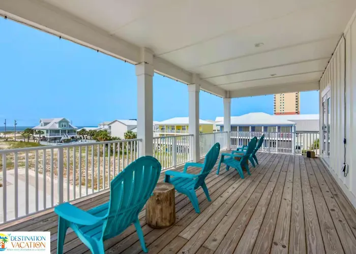 Beachside Escape W Pool, Views & Pickleball Fun Apartment *