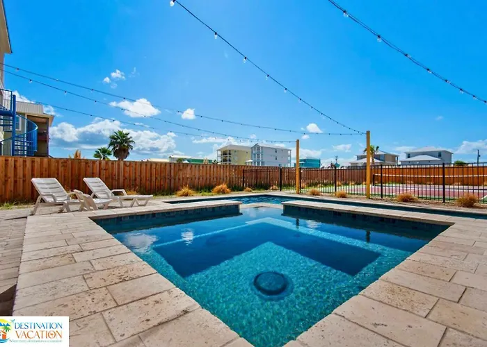 Beachside Escape W Pool, Views & Pickleball Fun Apartment Gulf Shores