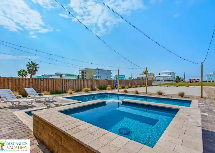 Apartment Beachside Escape W Pool, Views & Pickleball Fun